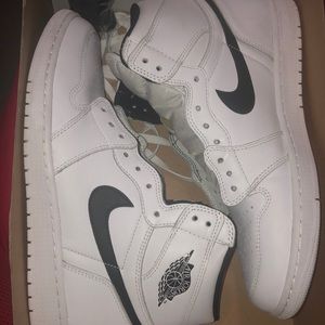 Air Jordan 1 Retro High OG ‘Yin Yang’